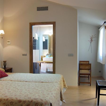 Casa Rural La Botica 오로페사 외부 사진