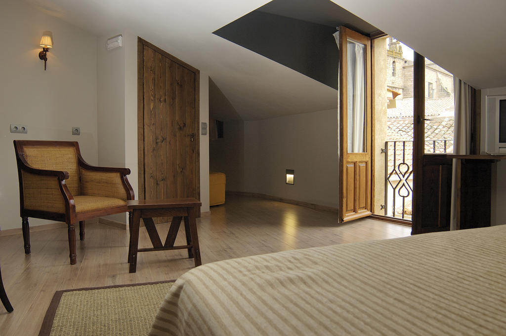 Casa Rural La Botica 오로페사 객실 사진